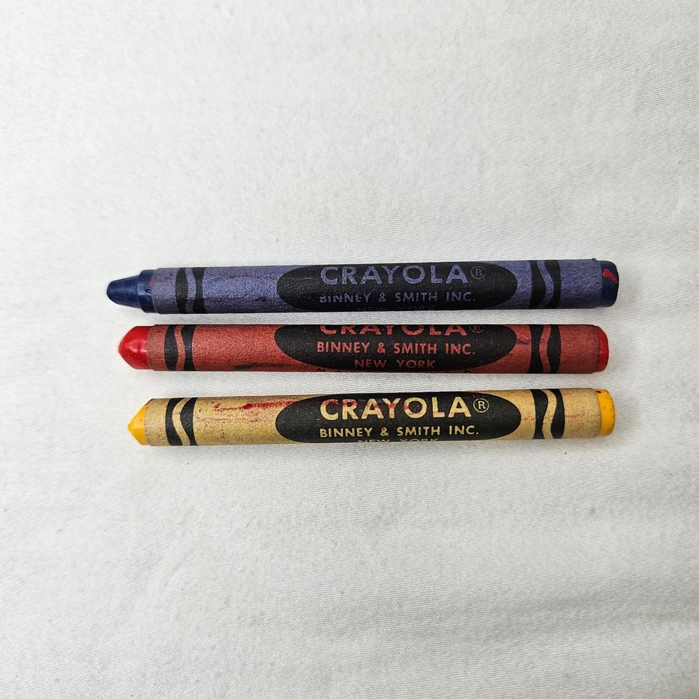 Vtg Crayola Binney & Smith Inc New York Wax Crayons Blue Red Yellow Set of 3